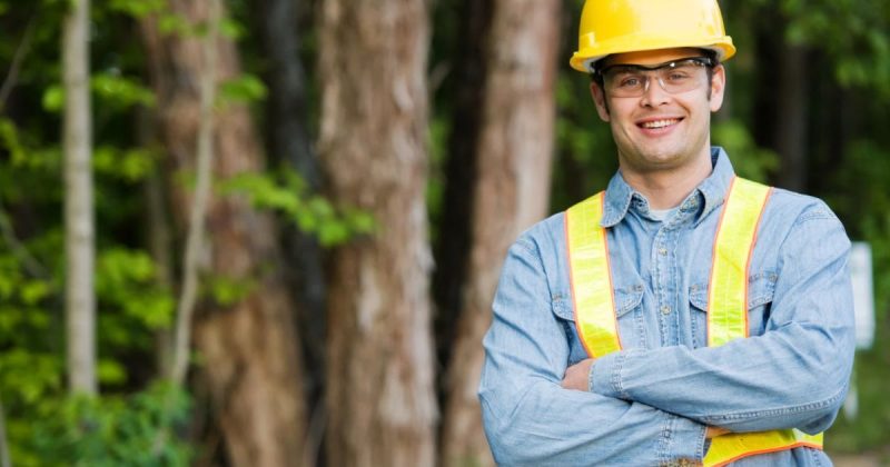 Ultimate Guide: 10 Must-Have Workwear Pieces for Men in 2025